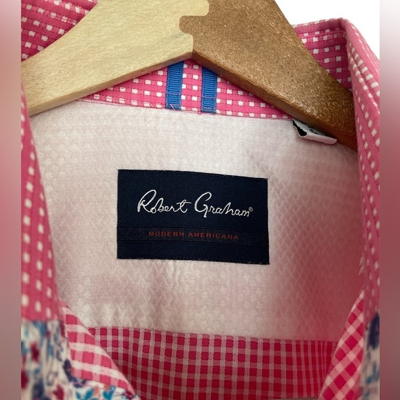 Robert Graham, Pink & White Long Sleeve, Checkered Button Up Shirt, Size L - Picture 2 of 7